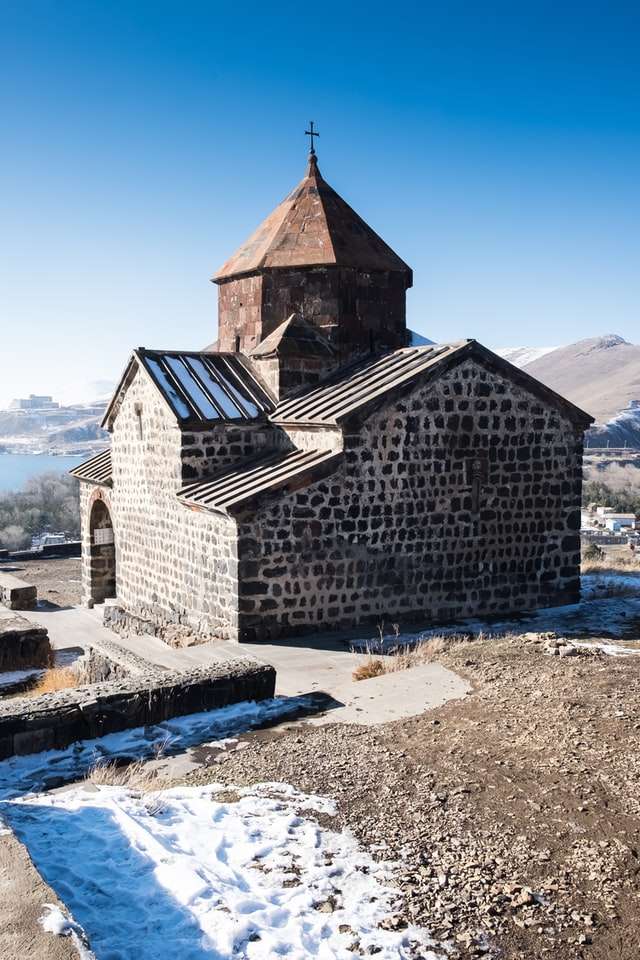 Миряне в Армянской церкви